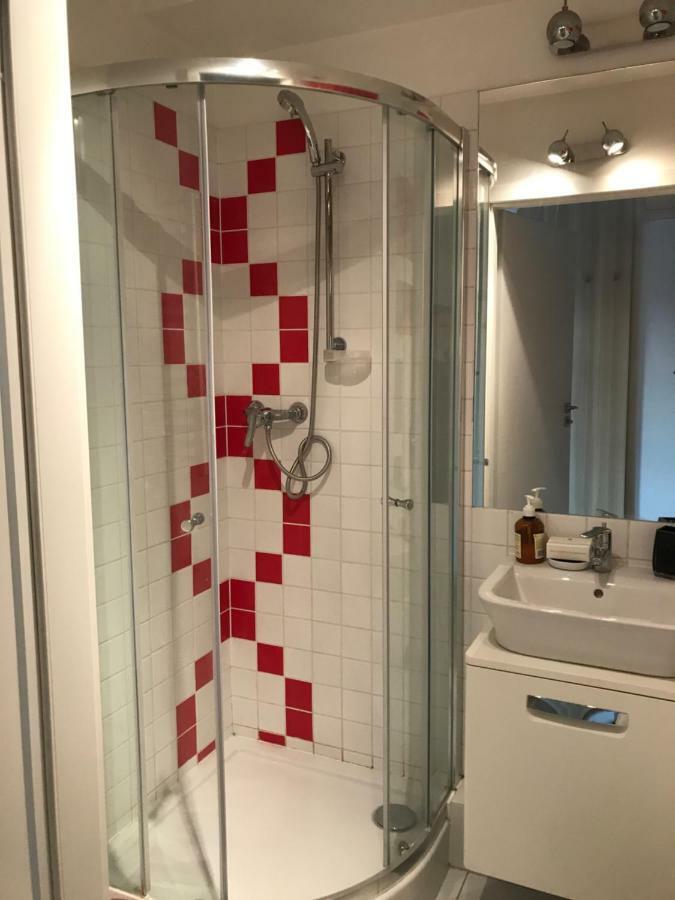 Mikroapartament W Starter 1 *